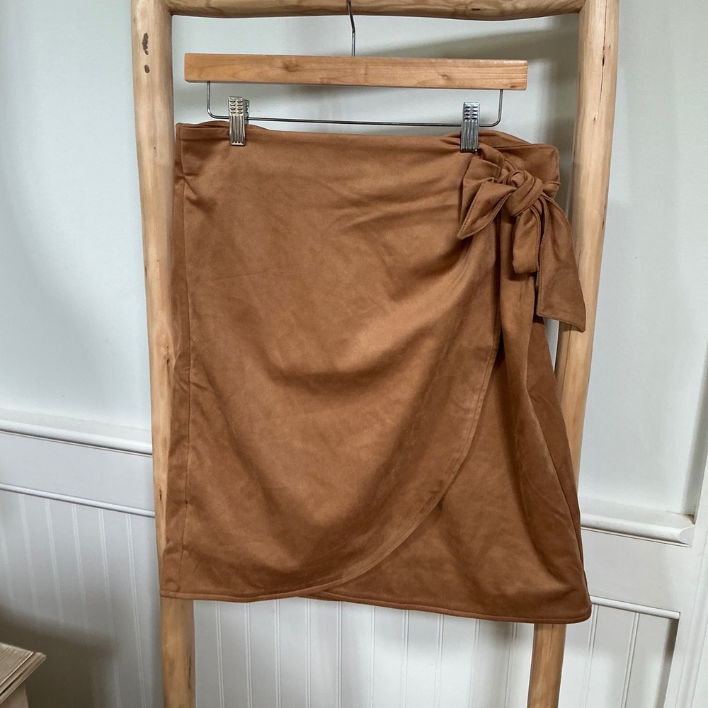 LOFT Faux Suede Wrap Skirt Tan Camel Tulip Hem Side Tie‎ NWT 10T